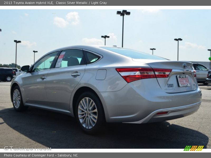 Classic Silver Metallic / Light Gray 2013 Toyota Avalon Hybrid XLE