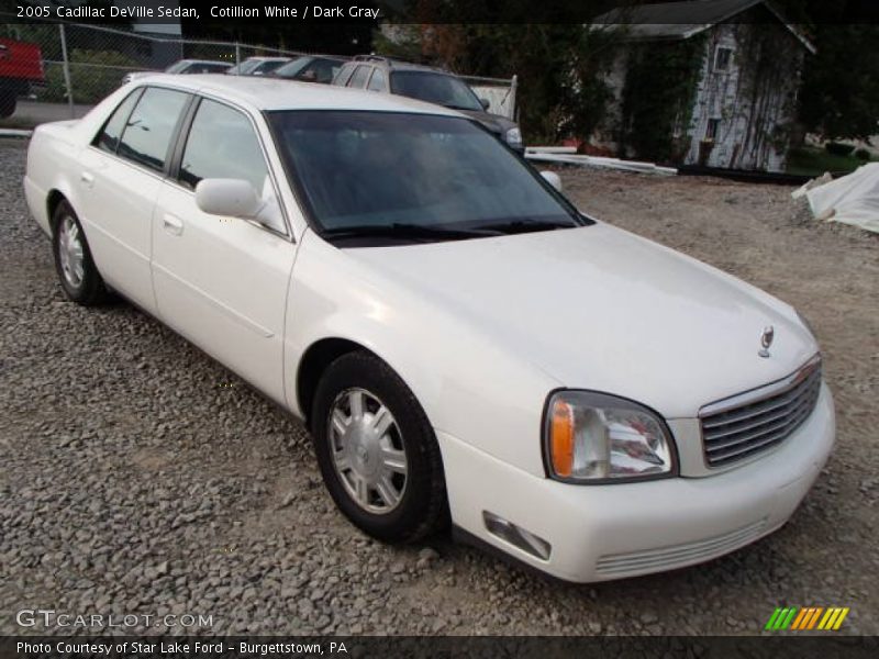 Cotillion White / Dark Gray 2005 Cadillac DeVille Sedan
