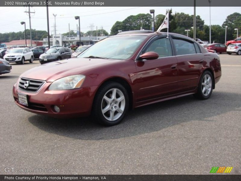 Nouveau Ruby / Blond Beige 2002 Nissan Altima 3.5 SE
