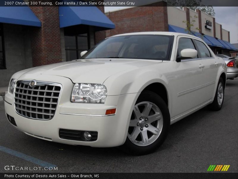Cool Vanilla / Dark Slate Gray/Light Slate Gray 2007 Chrysler 300 Touring
