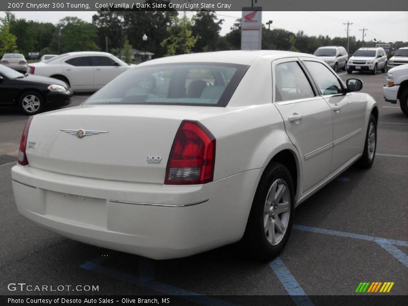 Cool Vanilla / Dark Slate Gray/Light Slate Gray 2007 Chrysler 300 Touring