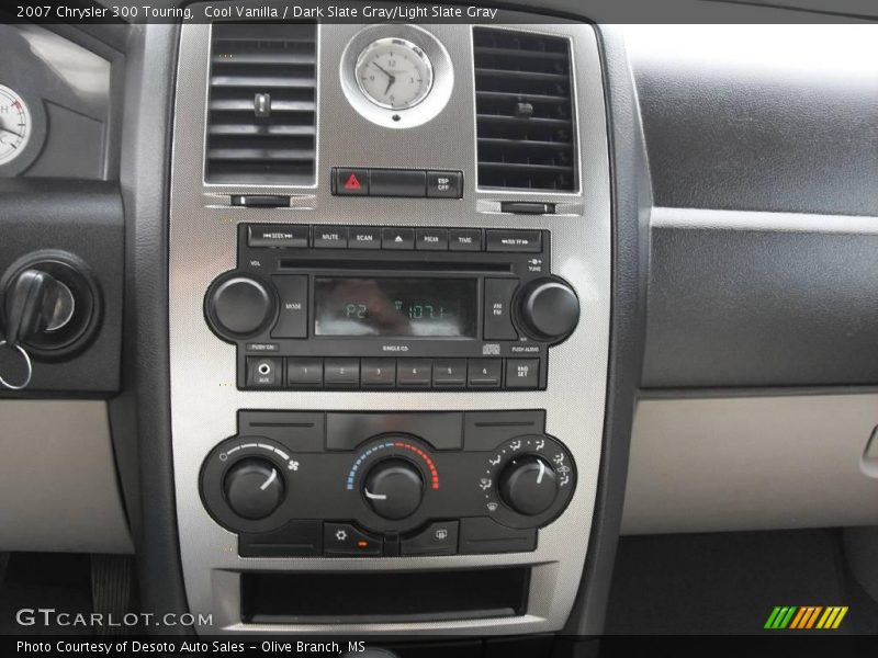 Cool Vanilla / Dark Slate Gray/Light Slate Gray 2007 Chrysler 300 Touring