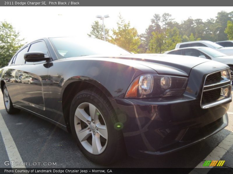 Pitch Black / Black 2011 Dodge Charger SE