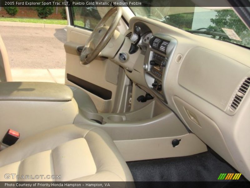 Pueblo Gold Metallic / Medium Pebble 2005 Ford Explorer Sport Trac XLT