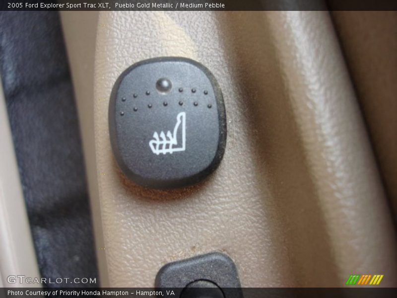 Pueblo Gold Metallic / Medium Pebble 2005 Ford Explorer Sport Trac XLT