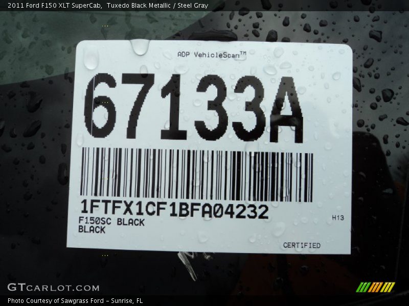 Tuxedo Black Metallic / Steel Gray 2011 Ford F150 XLT SuperCab