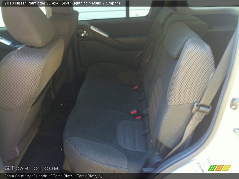 Silver Lightning Metallic / Graphite 2010 Nissan Pathfinder SE 4x4