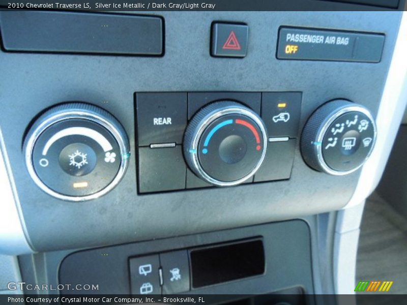 Silver Ice Metallic / Dark Gray/Light Gray 2010 Chevrolet Traverse LS