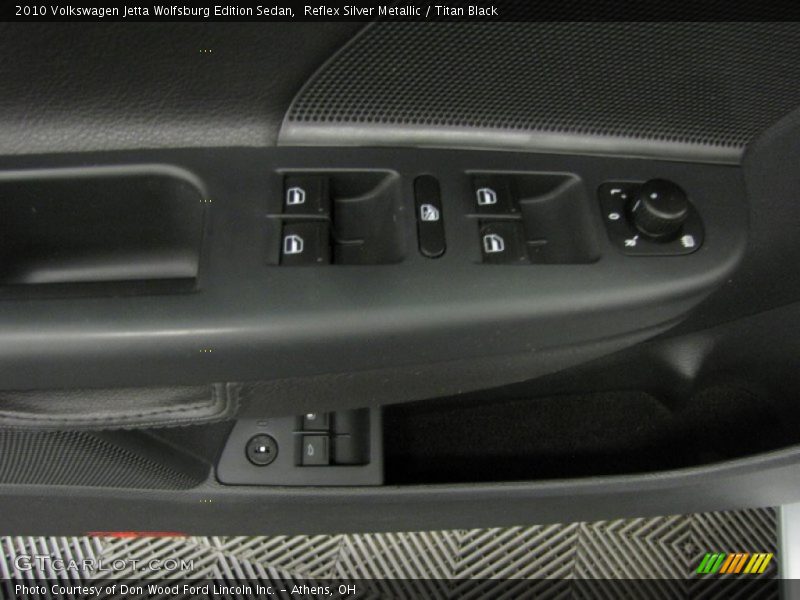 Reflex Silver Metallic / Titan Black 2010 Volkswagen Jetta Wolfsburg Edition Sedan