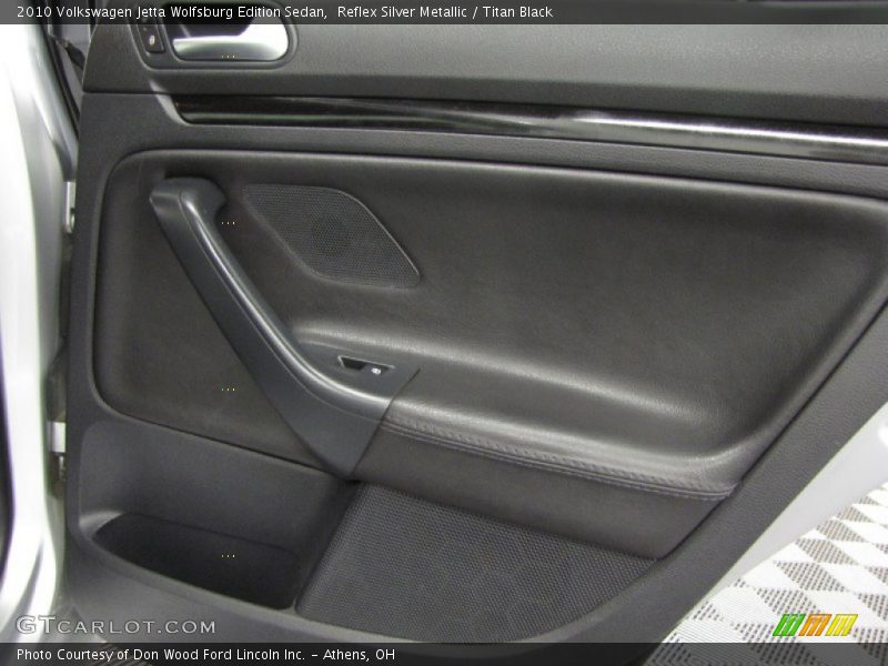 Reflex Silver Metallic / Titan Black 2010 Volkswagen Jetta Wolfsburg Edition Sedan