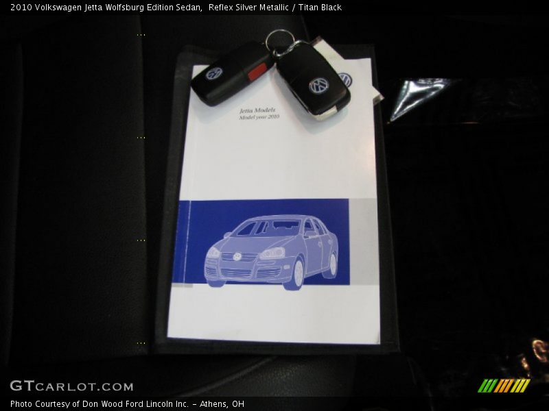 Reflex Silver Metallic / Titan Black 2010 Volkswagen Jetta Wolfsburg Edition Sedan