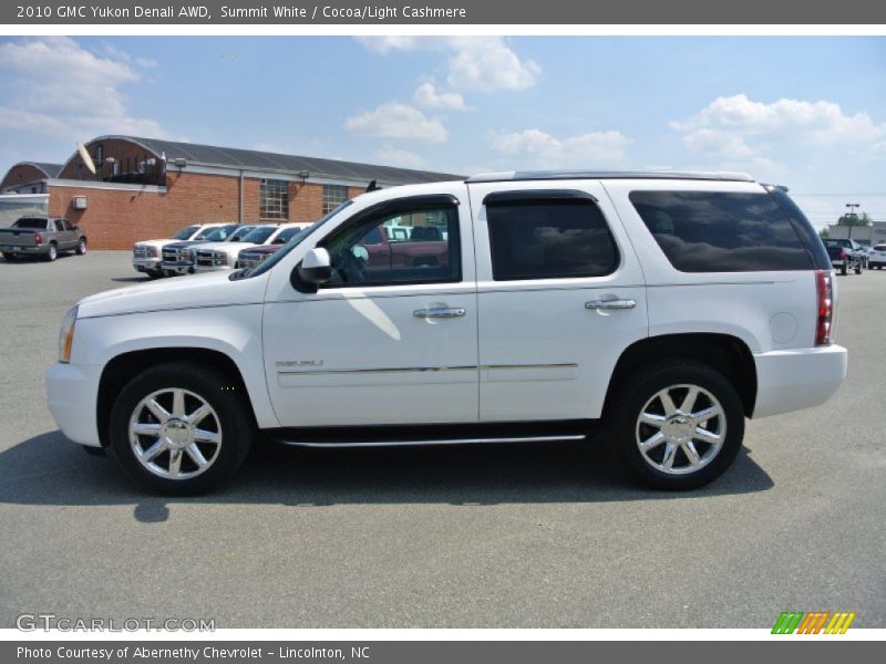 Summit White / Cocoa/Light Cashmere 2010 GMC Yukon Denali AWD