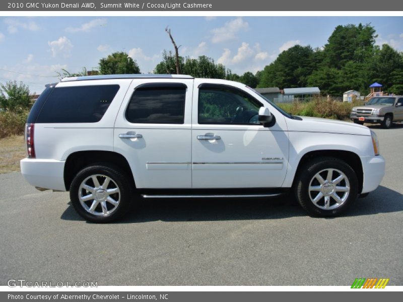 Summit White / Cocoa/Light Cashmere 2010 GMC Yukon Denali AWD