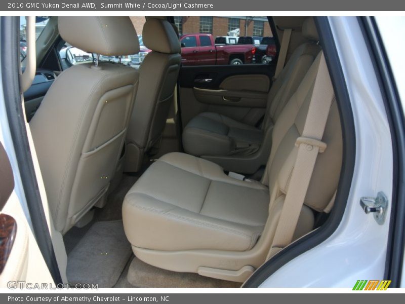 Summit White / Cocoa/Light Cashmere 2010 GMC Yukon Denali AWD