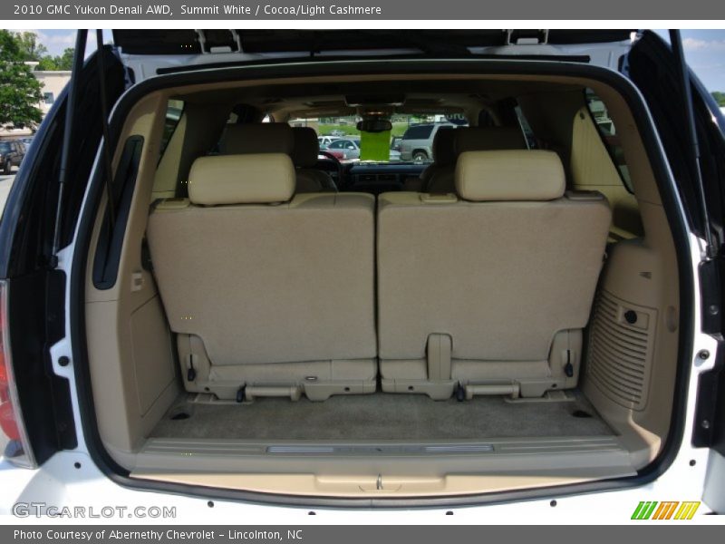 Summit White / Cocoa/Light Cashmere 2010 GMC Yukon Denali AWD