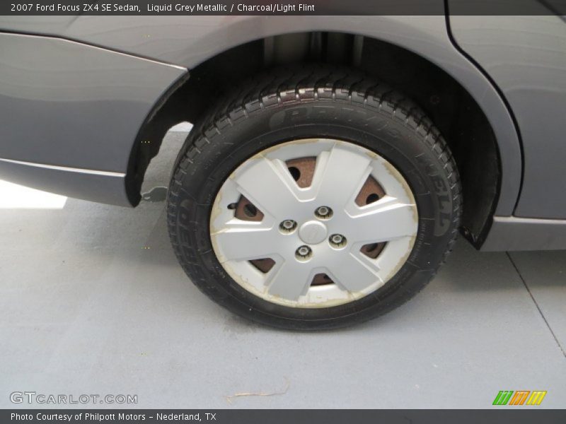 Liquid Grey Metallic / Charcoal/Light Flint 2007 Ford Focus ZX4 SE Sedan