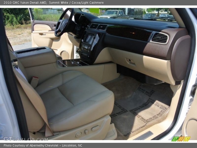 Summit White / Cocoa/Light Cashmere 2010 GMC Yukon Denali AWD