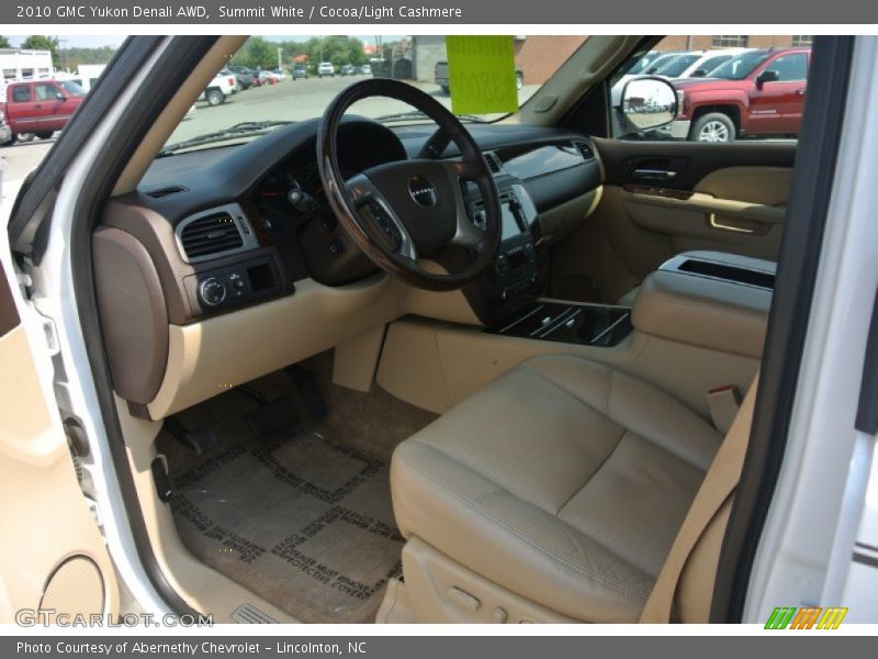 Summit White / Cocoa/Light Cashmere 2010 GMC Yukon Denali AWD