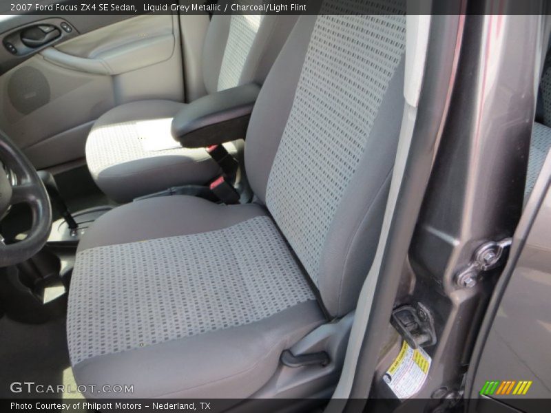 Liquid Grey Metallic / Charcoal/Light Flint 2007 Ford Focus ZX4 SE Sedan