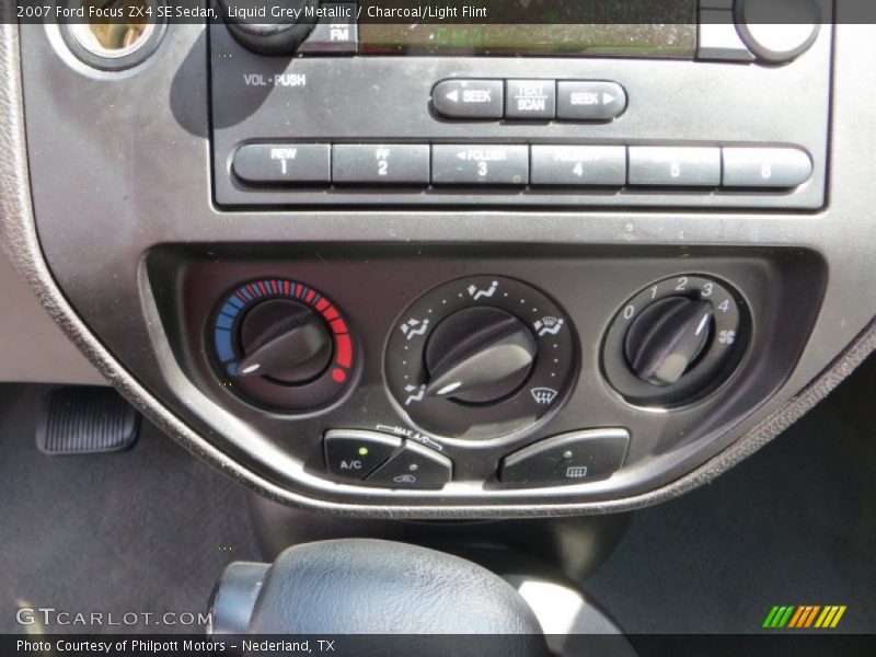 Liquid Grey Metallic / Charcoal/Light Flint 2007 Ford Focus ZX4 SE Sedan