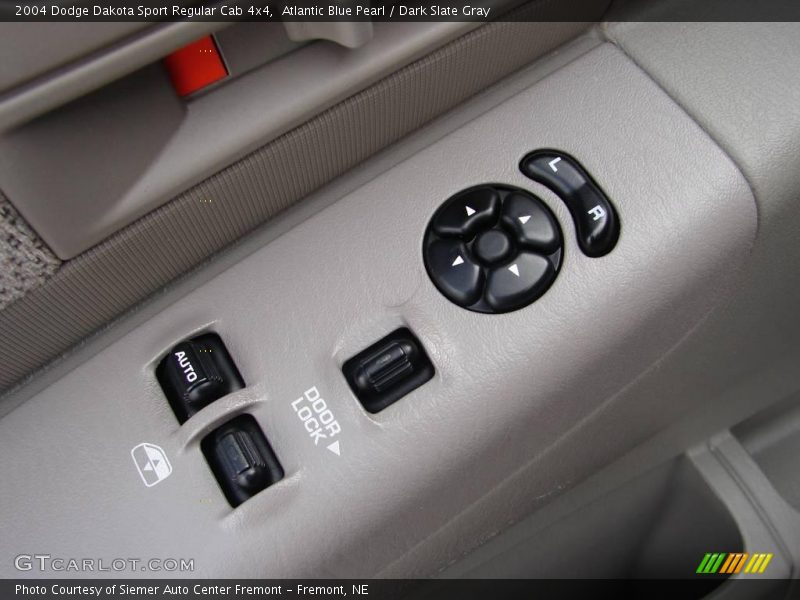 Atlantic Blue Pearl / Dark Slate Gray 2004 Dodge Dakota Sport Regular Cab 4x4
