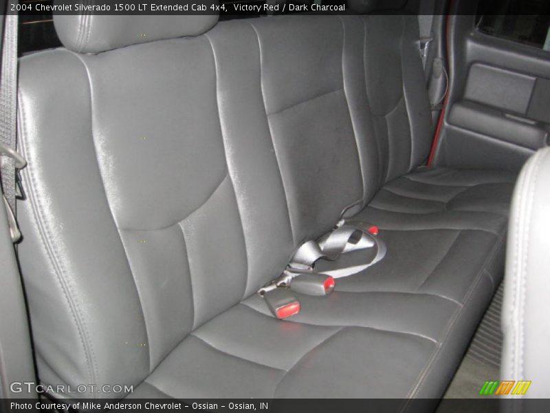 Victory Red / Dark Charcoal 2004 Chevrolet Silverado 1500 LT Extended Cab 4x4