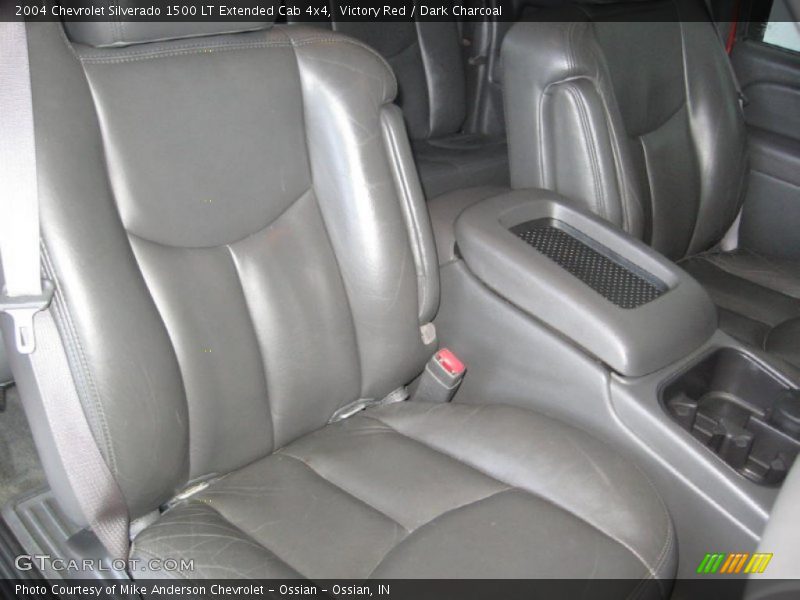 Victory Red / Dark Charcoal 2004 Chevrolet Silverado 1500 LT Extended Cab 4x4