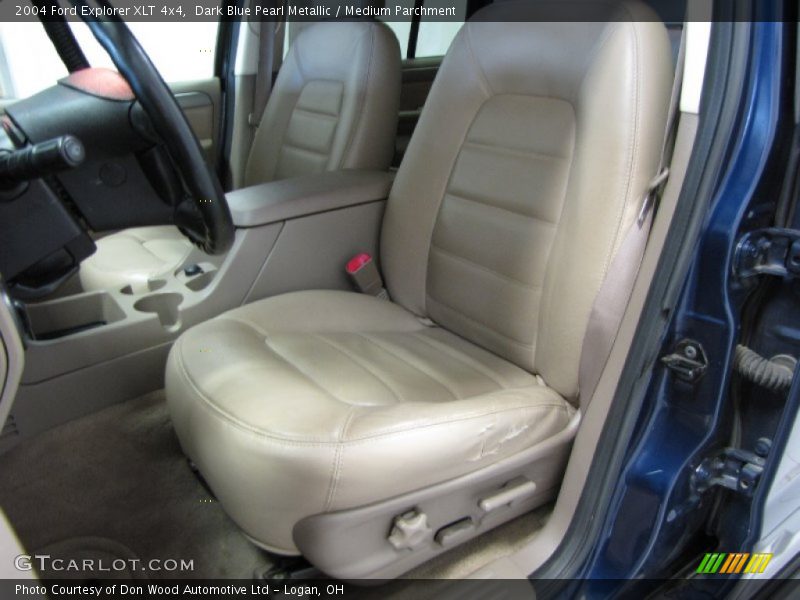 Dark Blue Pearl Metallic / Medium Parchment 2004 Ford Explorer XLT 4x4