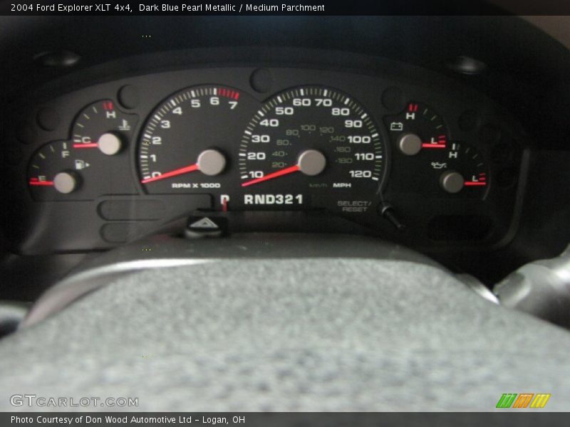 Dark Blue Pearl Metallic / Medium Parchment 2004 Ford Explorer XLT 4x4