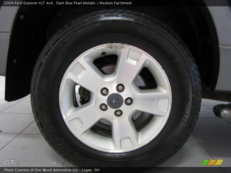 Dark Blue Pearl Metallic / Medium Parchment 2004 Ford Explorer XLT 4x4