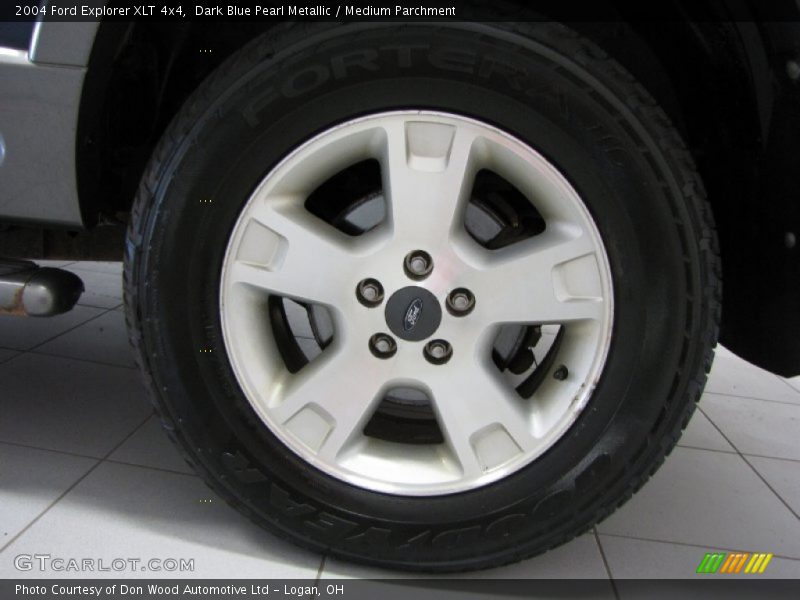 Dark Blue Pearl Metallic / Medium Parchment 2004 Ford Explorer XLT 4x4