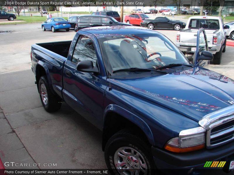 Atlantic Blue Pearl / Dark Slate Gray 2004 Dodge Dakota Sport Regular Cab 4x4