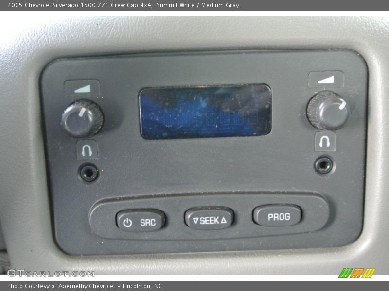 Summit White / Medium Gray 2005 Chevrolet Silverado 1500 Z71 Crew Cab 4x4