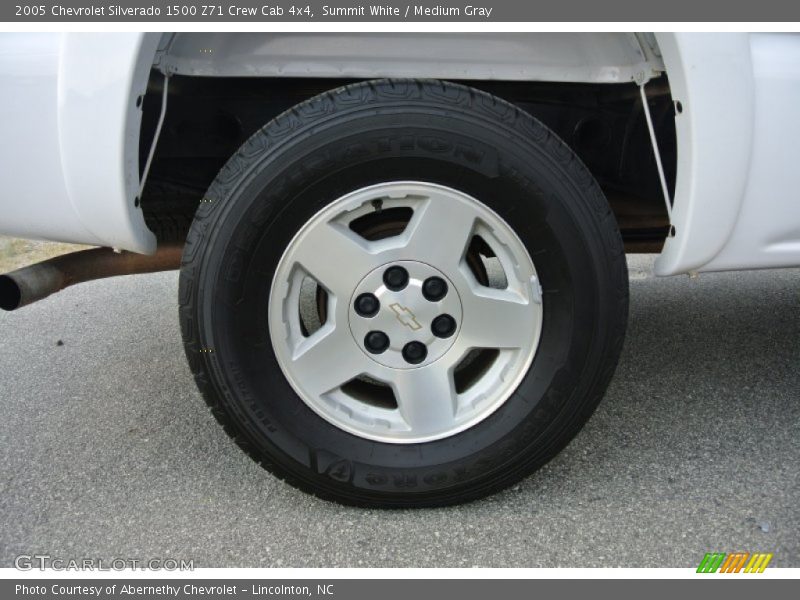 Summit White / Medium Gray 2005 Chevrolet Silverado 1500 Z71 Crew Cab 4x4