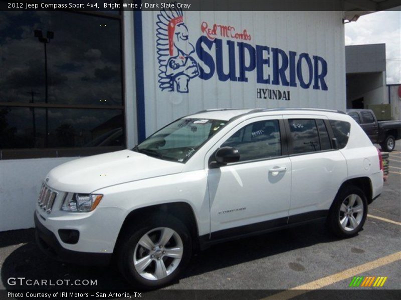 Bright White / Dark Slate Gray 2012 Jeep Compass Sport 4x4