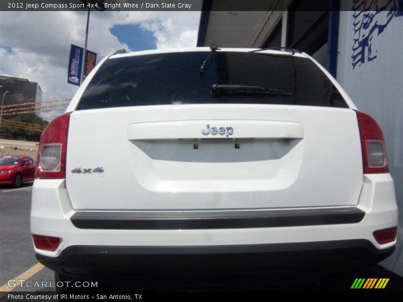 Bright White / Dark Slate Gray 2012 Jeep Compass Sport 4x4