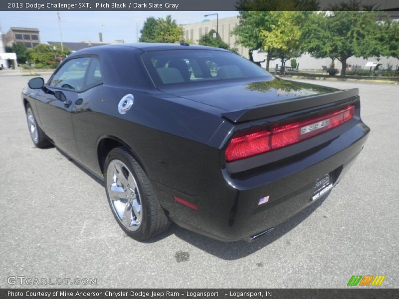 Pitch Black / Dark Slate Gray 2013 Dodge Challenger SXT