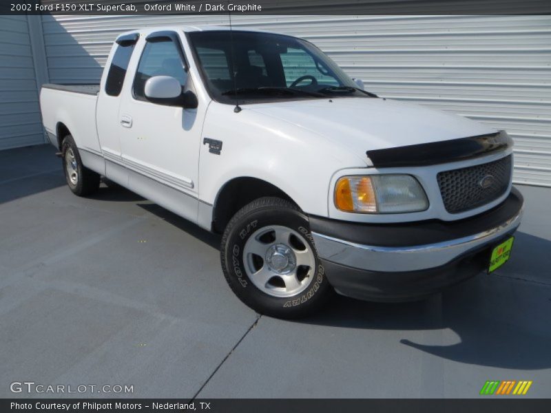 Oxford White / Dark Graphite 2002 Ford F150 XLT SuperCab