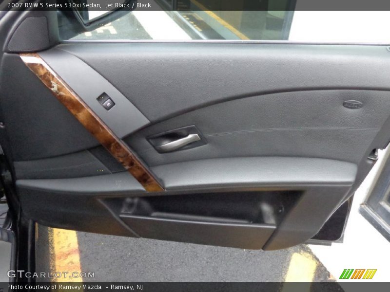 Jet Black / Black 2007 BMW 5 Series 530xi Sedan