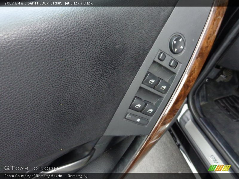Jet Black / Black 2007 BMW 5 Series 530xi Sedan