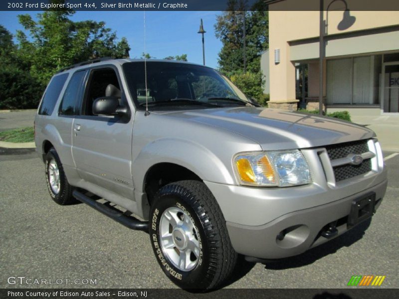 Front 3/4 View of 2002 Explorer Sport 4x4