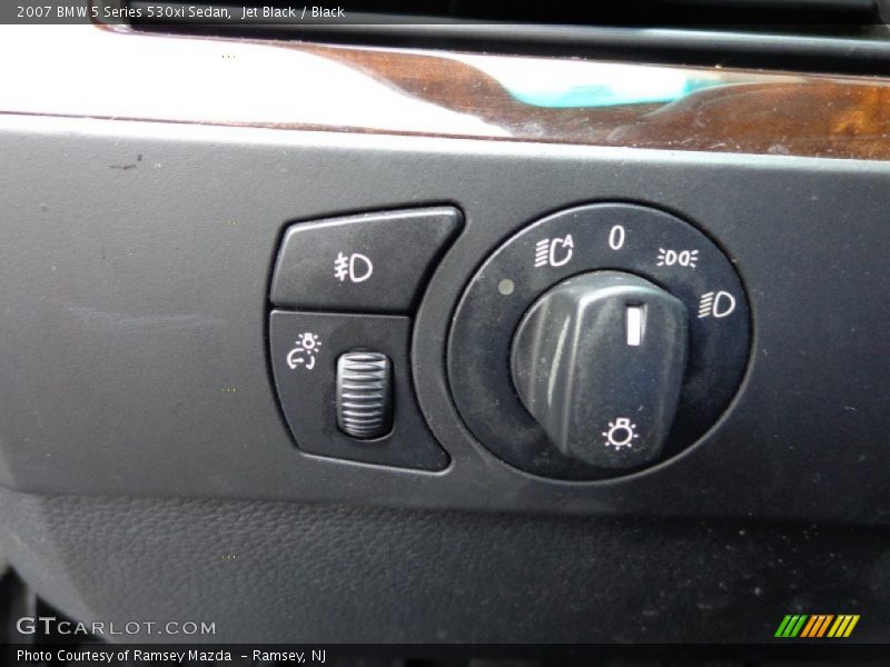 Jet Black / Black 2007 BMW 5 Series 530xi Sedan
