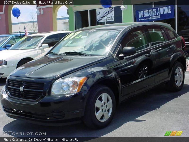 Black / Pastel Slate Gray 2007 Dodge Caliber SE