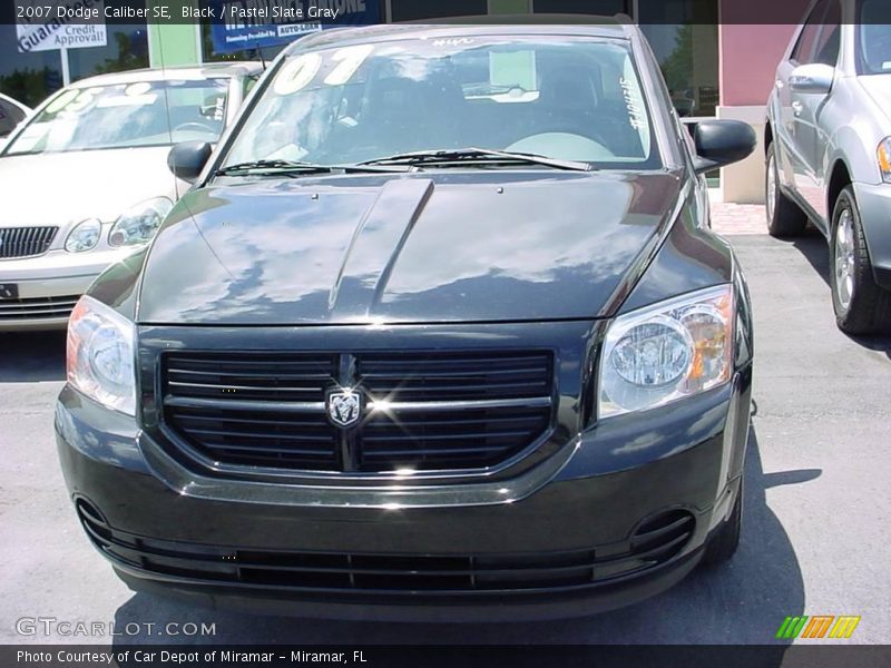 Black / Pastel Slate Gray 2007 Dodge Caliber SE