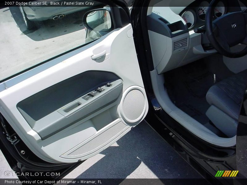 Black / Pastel Slate Gray 2007 Dodge Caliber SE