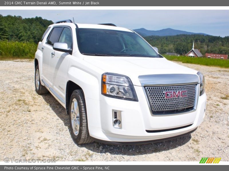 Front 3/4 View of 2014 Terrain Denali AWD