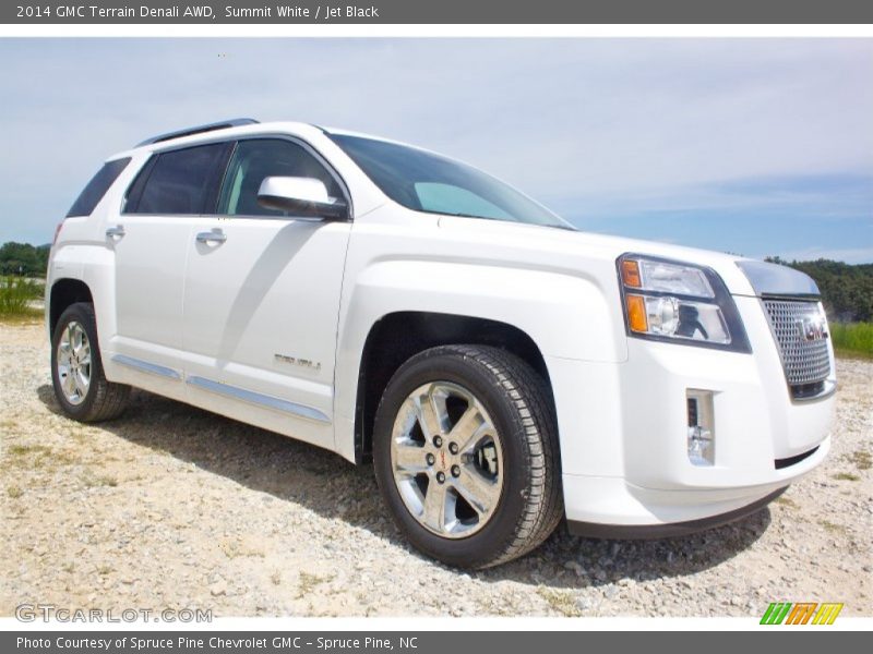 Front 3/4 View of 2014 Terrain Denali AWD