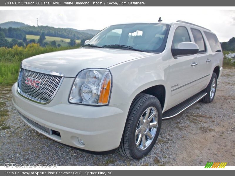 White Diamond Tricoat / Cocoa/Light Cashmere 2014 GMC Yukon XL Denali AWD