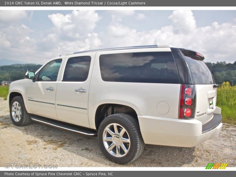 White Diamond Tricoat / Cocoa/Light Cashmere 2014 GMC Yukon XL Denali AWD