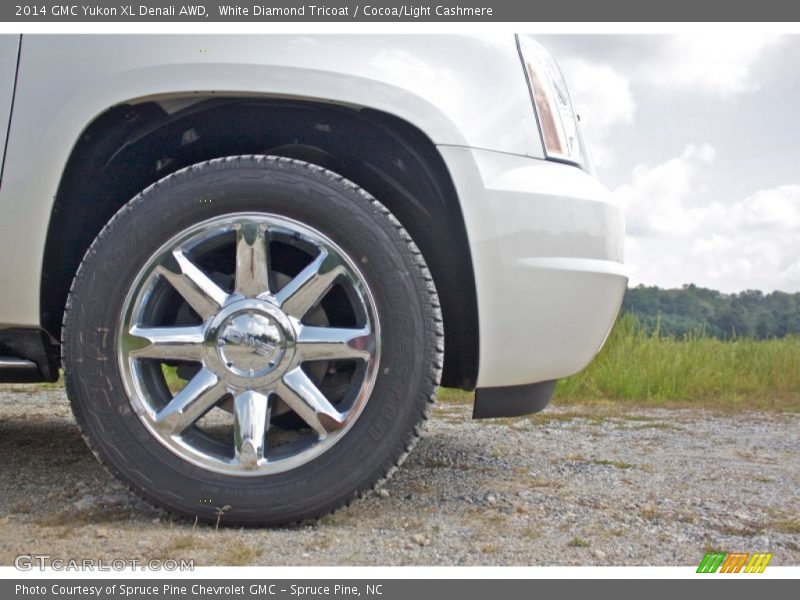 White Diamond Tricoat / Cocoa/Light Cashmere 2014 GMC Yukon XL Denali AWD